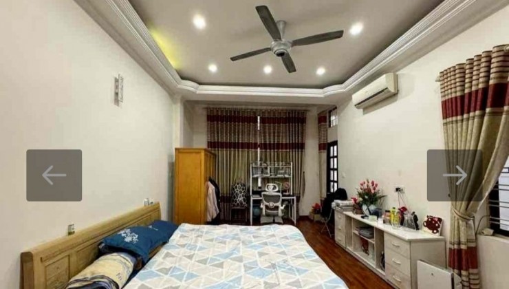 Cho thuê nhà nguyên căn 12tr ngõ 78,Giải Phóng, cạnh viện Tai Mũi họng TW, Đống Đa,Hà Nội